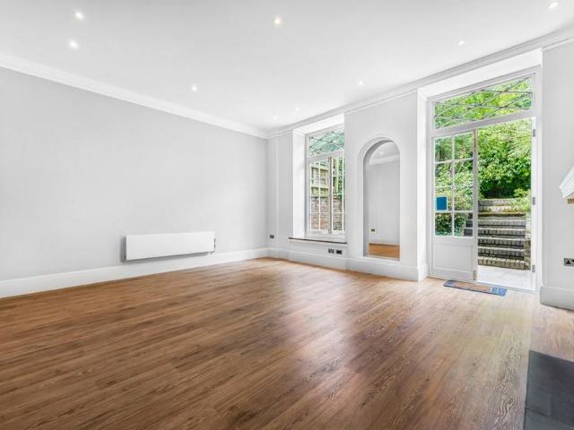 7 bedroom semi detached house to rent