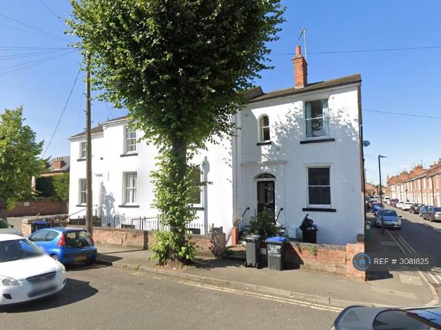 7 bedroom semi detached house to rent