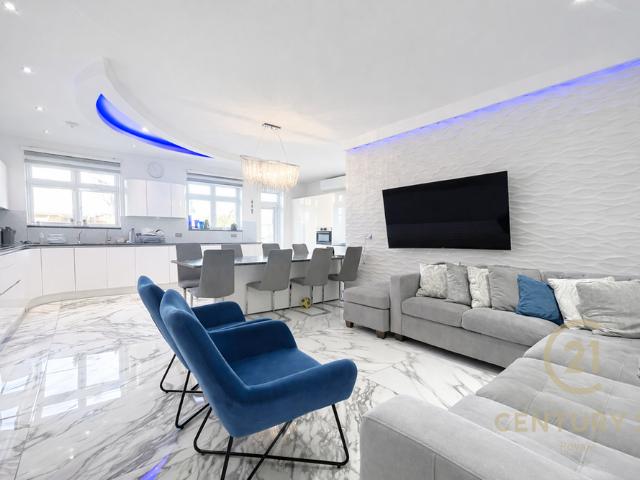 7 bedroom semi detached house to rent