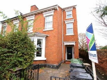 7 bedroom semi detached house to rent