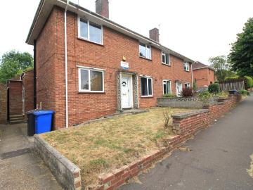 7 bedroom semi detached house to rent