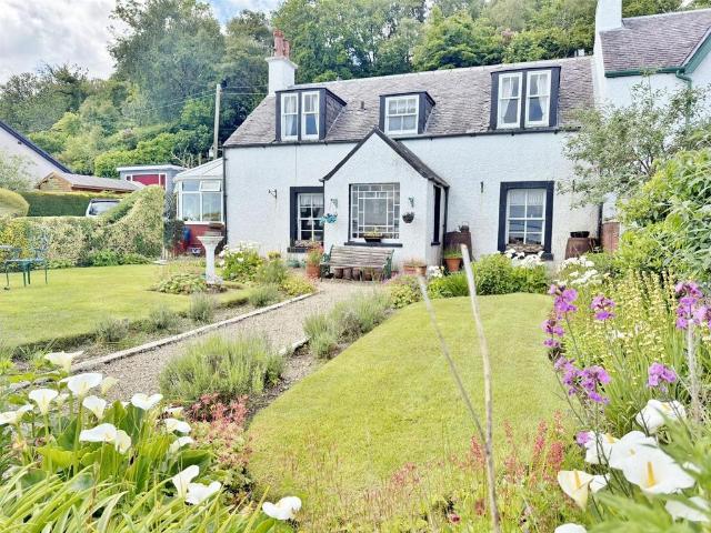 7 bedroom semi detached house for sale