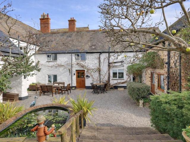 7 bedroom semi detached house for sale