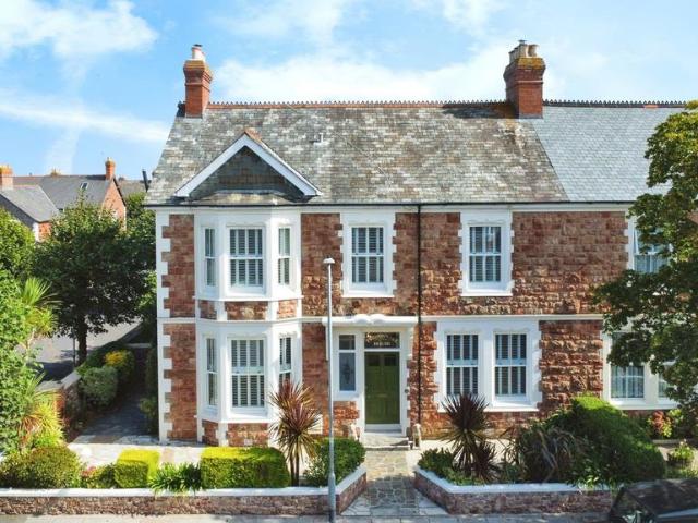 7 bedroom semi detached house for sale