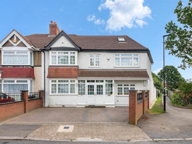 7 bedroom semi detached house for sale