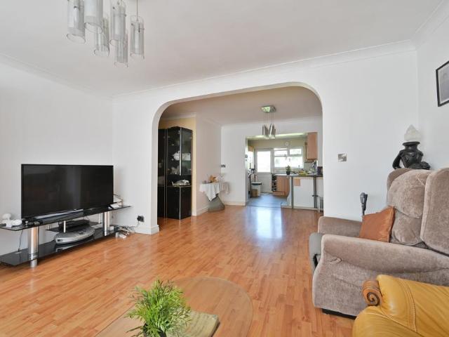 7 bedroom semi detached house for sale