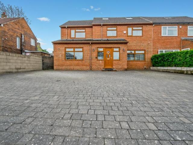7 bedroom semi detached house for sale