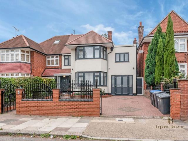 7 bedroom semi detached house for sale