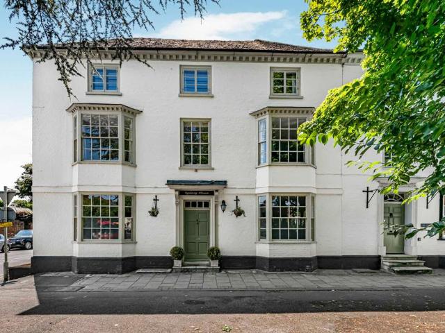 7 bedroom semi detached house for sale