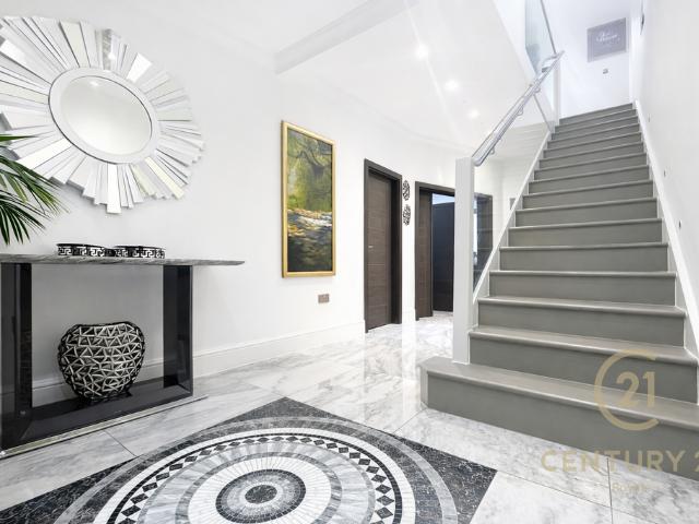 7 bedroom semi detached house for sale
