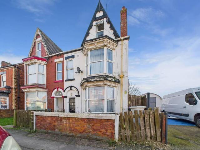 7 bedroom semi detached house for sale