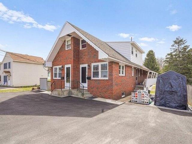7 bedroom, Shrewsbury MA 01545 105353040