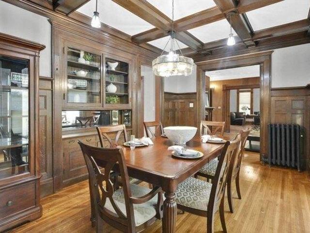 7 bedroom, Springfield MA 01109 105258054