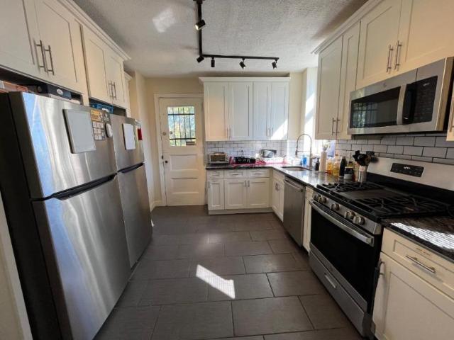 7 bedroom, Pittsburgh PA 15208 106133330