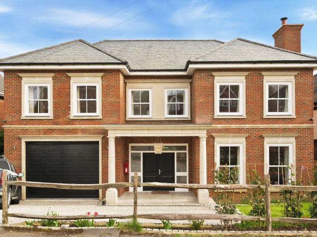 7 bedroom property to let in Links Green Way, Cobham, Surrey, KT11 £10,500 pcm