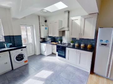 7 bedroom property to rent