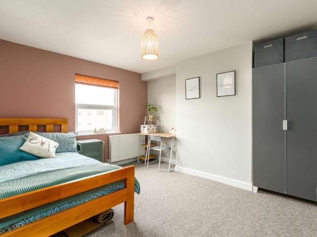 7 bedroom property to rent