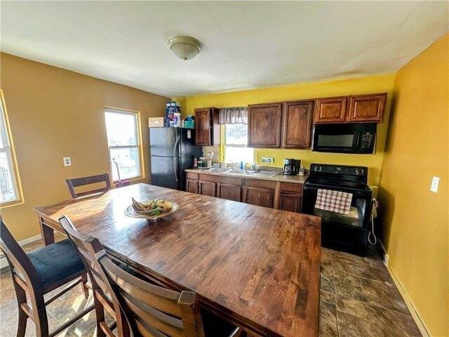 7 bedroom, Providence RI 02908 104808851