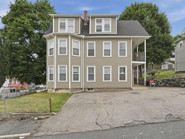 7 bedroom, Worcester MA 01605 104351197