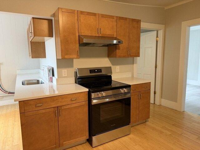 7 bedroom, Worcester MA 01605 104444974