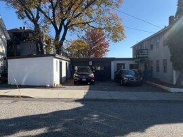 7 bedroom, Windham CT 06226 105192625