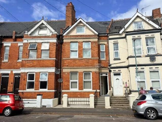 7 Bedroom Terraced House