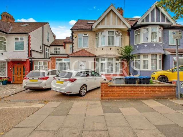 7 Bedroom Terraced House