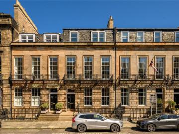 7 bedroom terraced house for sale