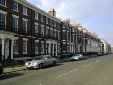 7 bedroom terraced house for sale