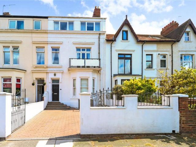 7 bedroom terraced house for sale