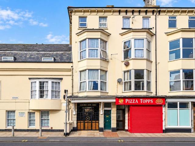 7 bedroom terraced house for sale