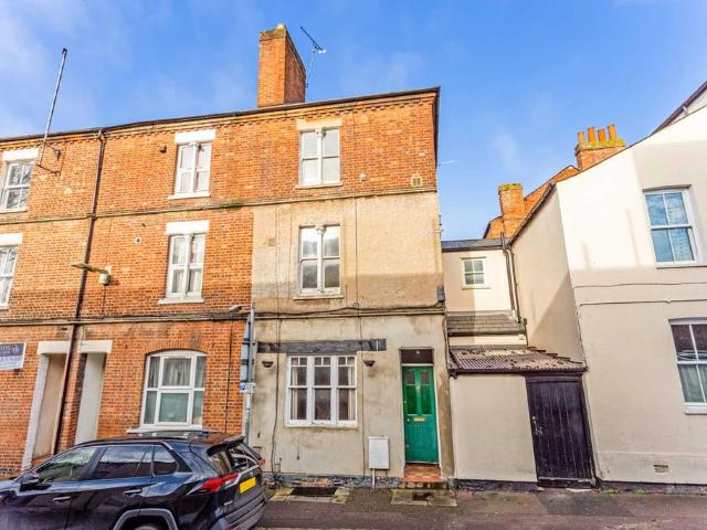7 bedroom terraced house for sale