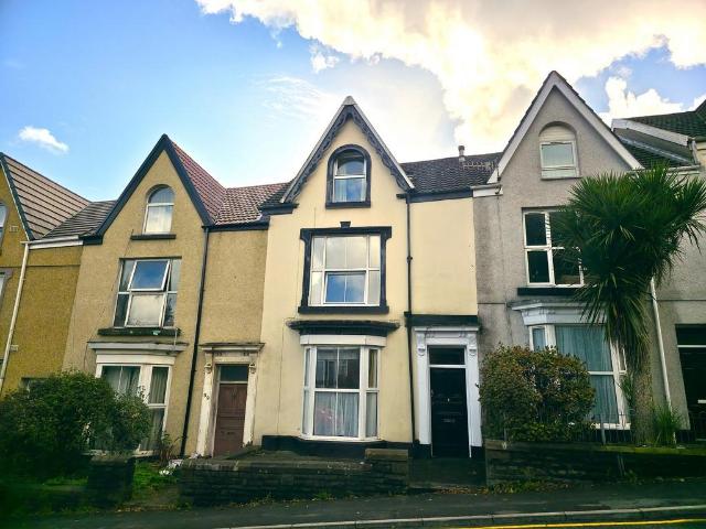 7 bedroom terraced house for sale