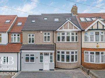 7 bedroom terraced house for sale