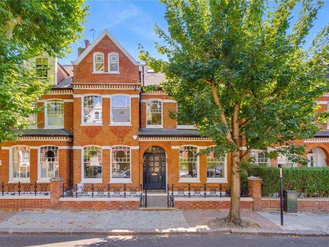 7 bedroom terraced house for sale