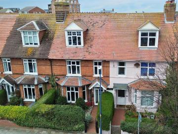 7 bedroom terraced house for sale