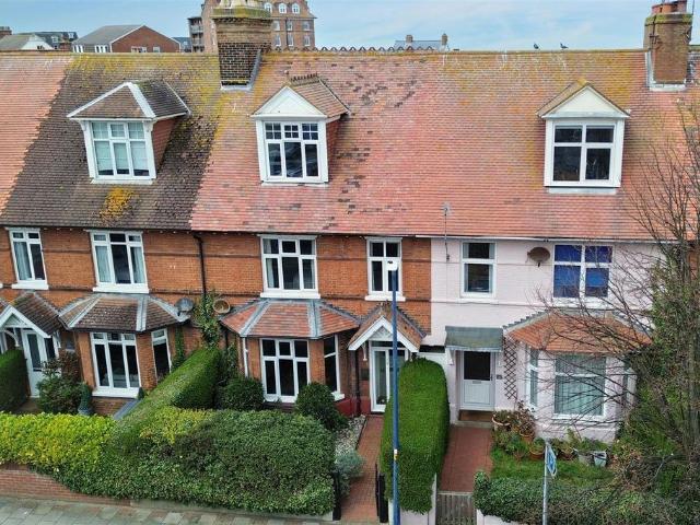 7 bedroom terraced house for sale