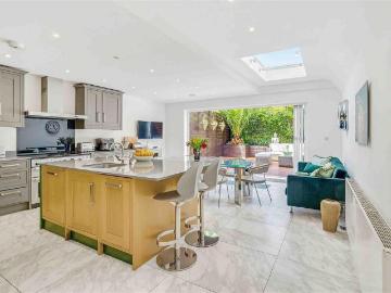 Wendell Park, London, Greater London - Garden