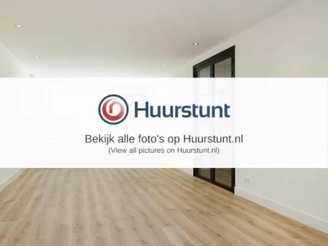 7 bedrooms Huurwoning Surface Area: 200m2