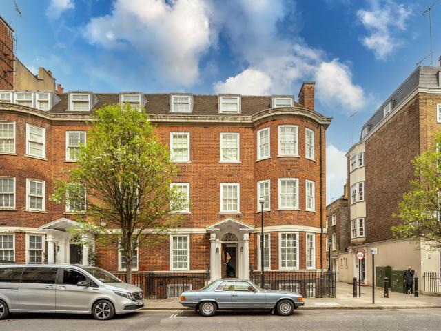 7 Bedrooms House for Rent in Upper Brook Street | Foxtons