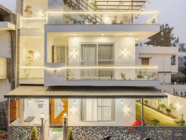 7 BHK Villa in Sahastradhara Road for rent Dehradun. The reference number is 18970969