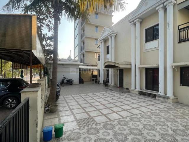 7 BHK Villa in Sola for resale Ahmedabad. The reference number is 21058687