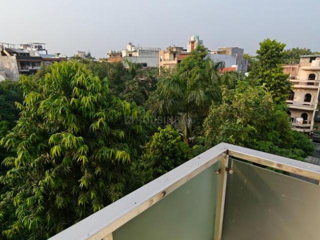 7 BHK Duplex in Ashok Vihar for resale New Delhi. The reference number is 21196699