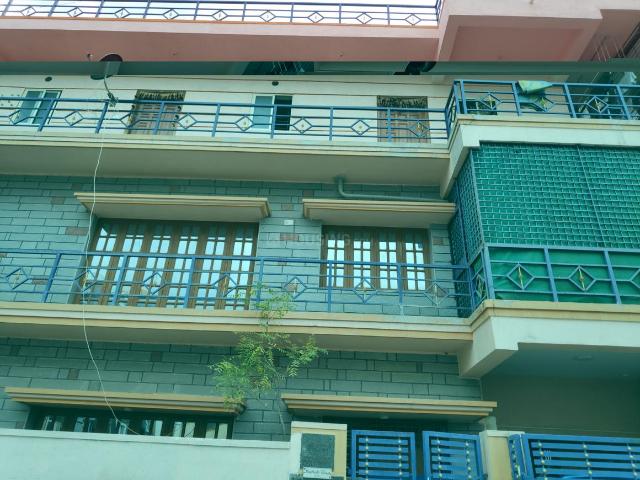 7 BHK Duplex in K R Puram for resale Bengaluru. The reference number is 20879804