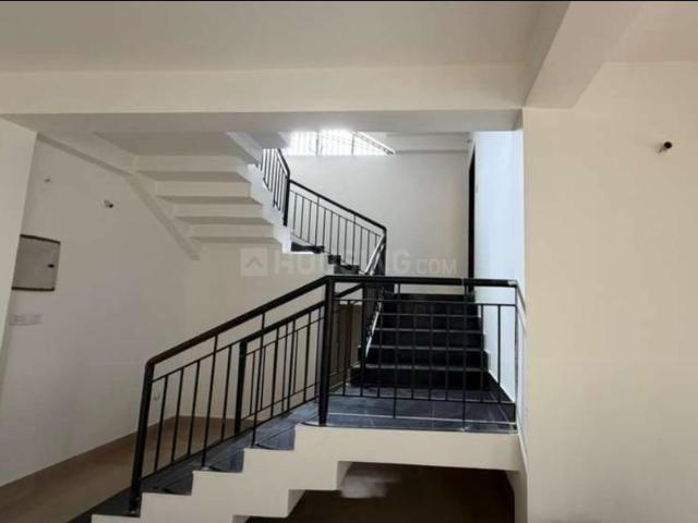 7 BHK Duplex in Six Mile for rent Guwahati. The reference number is 20995505