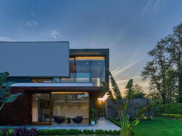 7 BHK Farm House in DLF Farms for resale New Delhi. The reference number is 20421022