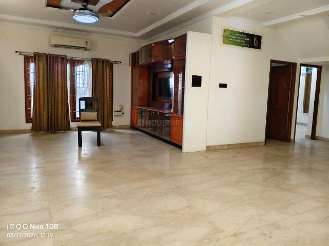 7 BHK Independent House in Valasaravakkam for resale Chennai. The reference number is 21003517