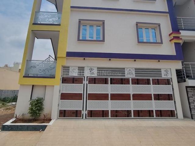 7 BHK Independent House in Andrahalli for resale Bengaluru. The reference number is 21206918
