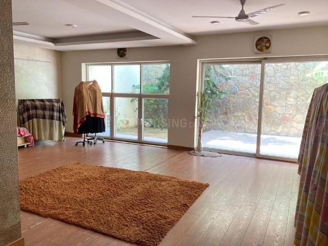7 BHK Independent House in DLF Phase 2 for resale Gurgaon. The reference number is 18304644