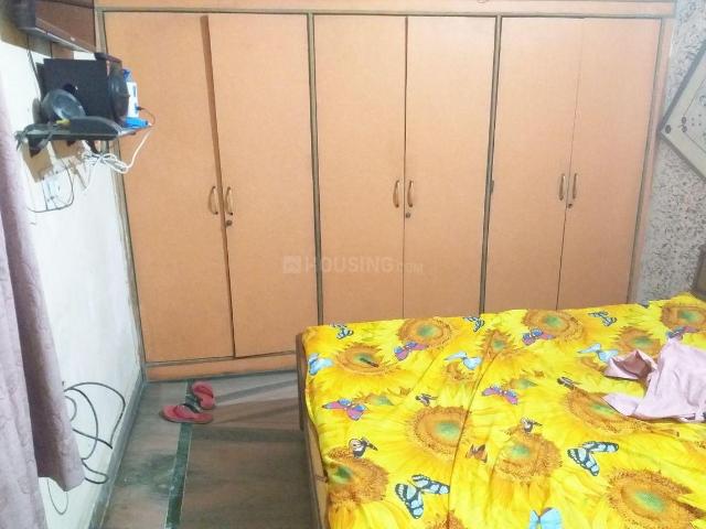 7 BHK Independent House in Dwarka Mor for resale New Delhi. The reference number is 3294525